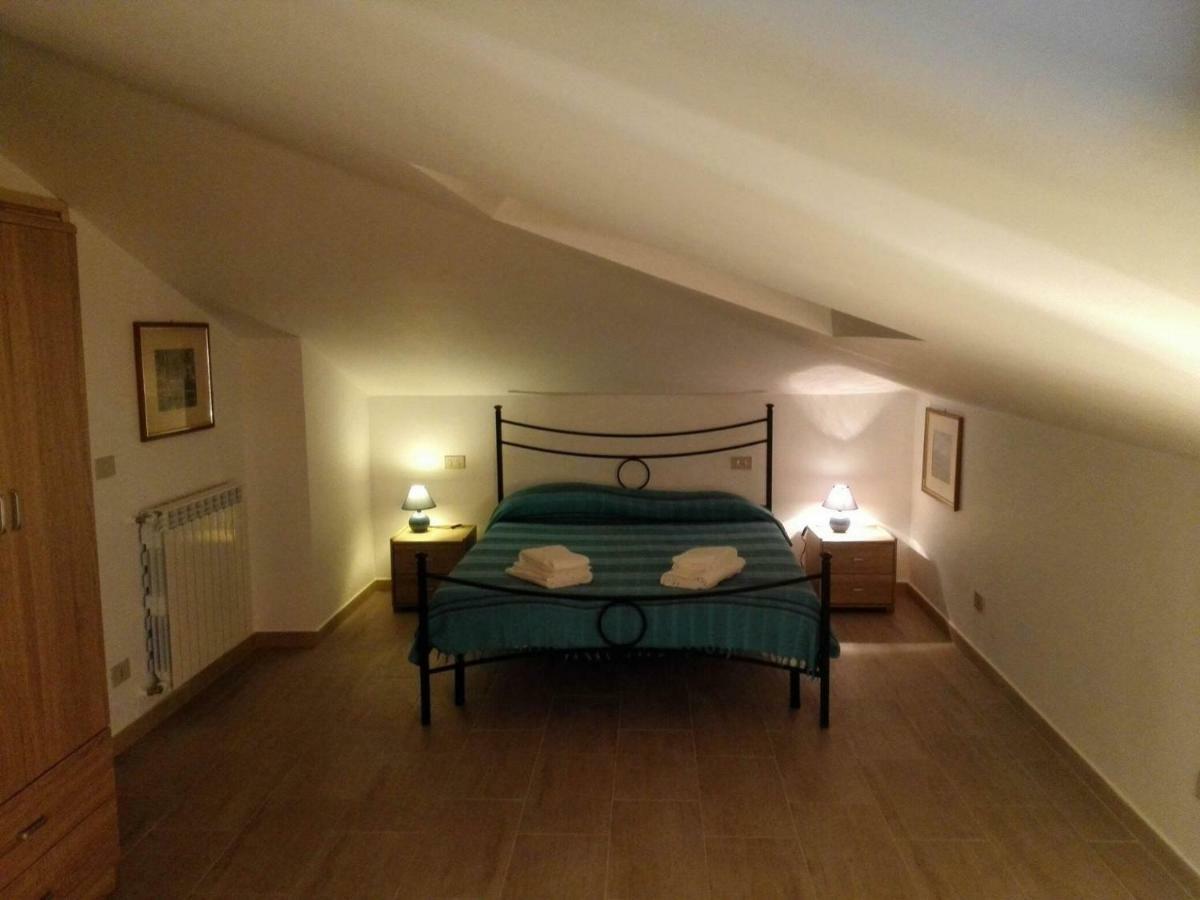 Villa Marysa Studio Apartment Giardini Naxos Luaran gambar