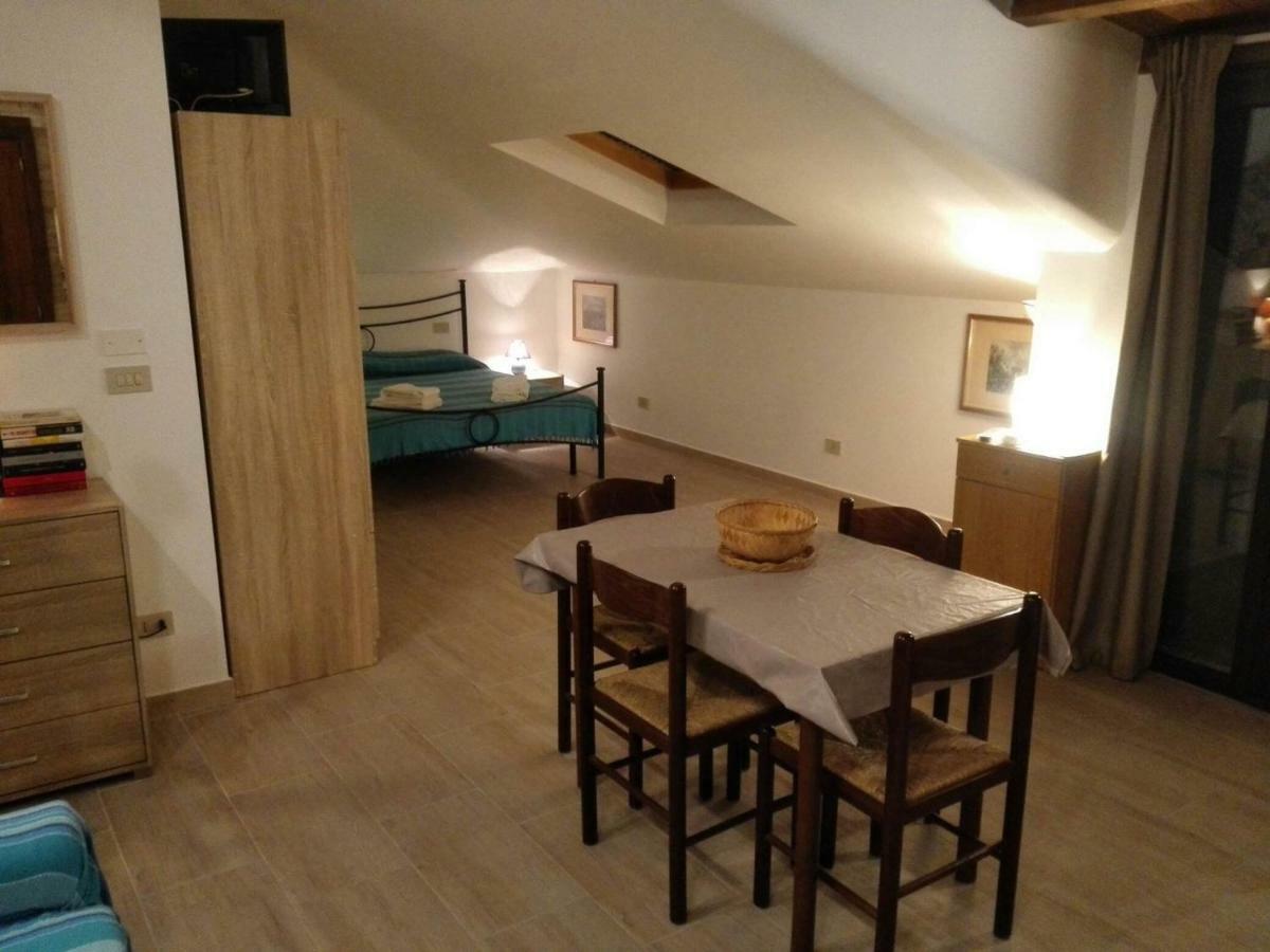 Villa Marysa Studio Apartment Giardini Naxos Luaran gambar