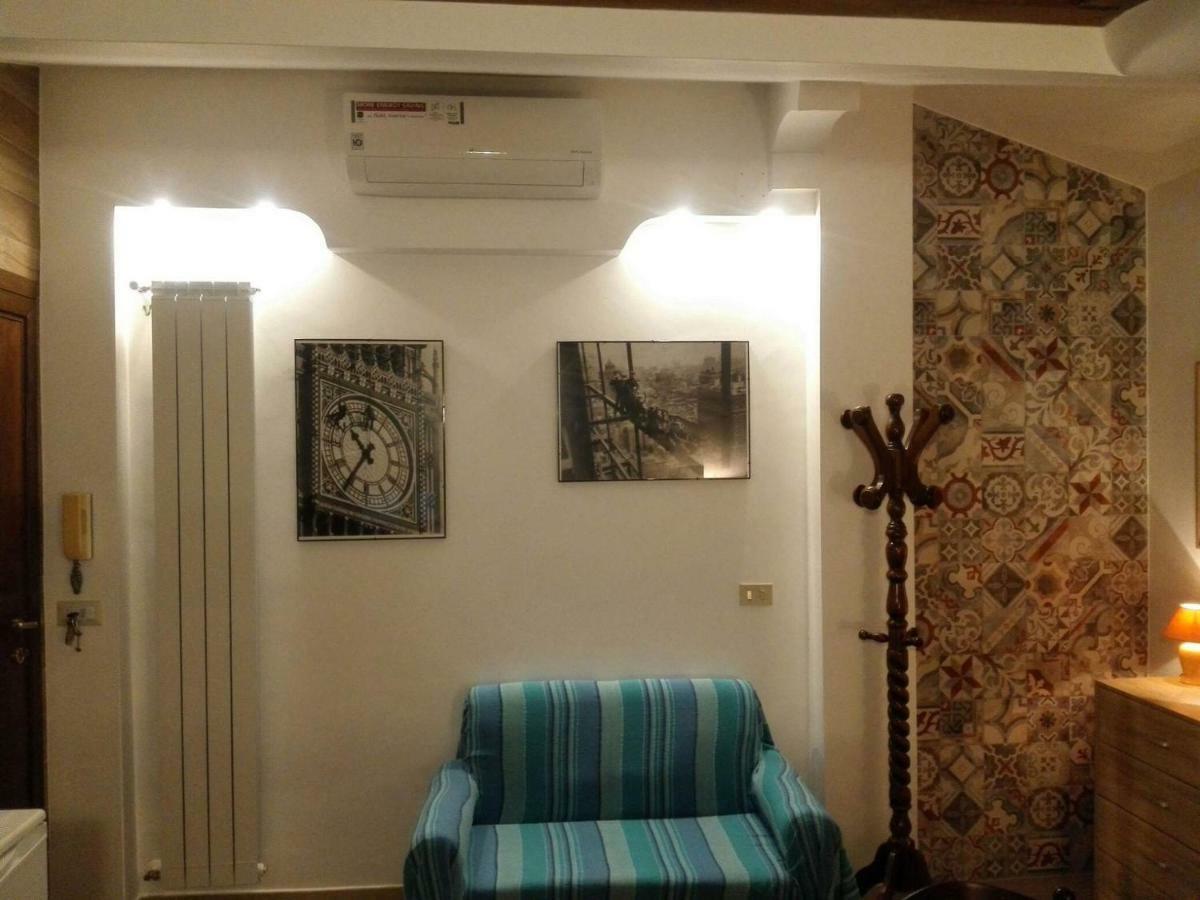 Villa Marysa Studio Apartment Giardini Naxos Luaran gambar