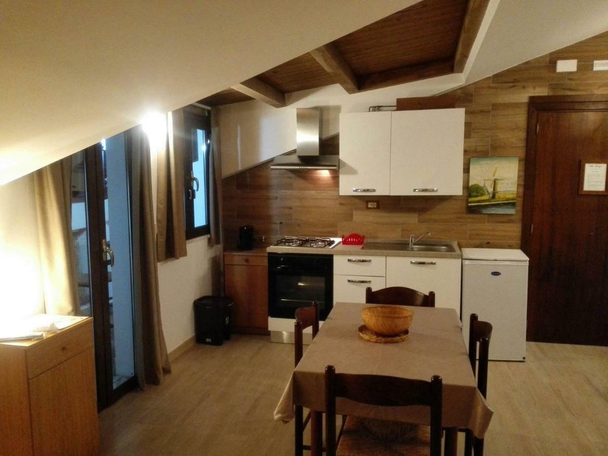 Villa Marysa Studio Apartment Giardini Naxos Luaran gambar