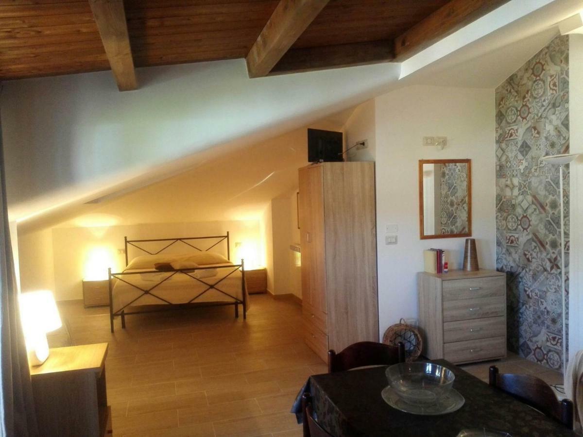 Villa Marysa Studio Apartment Giardini Naxos Luaran gambar