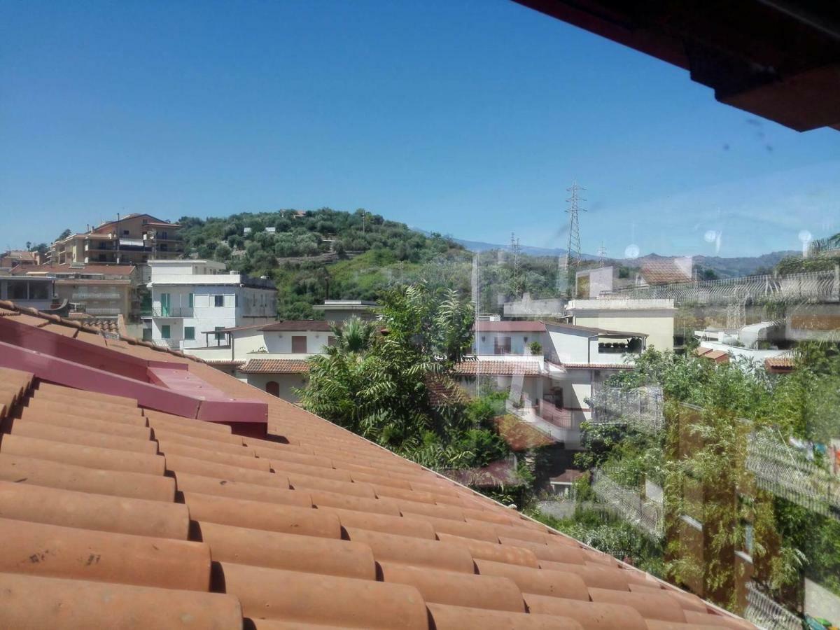 Villa Marysa Studio Apartment Giardini Naxos Luaran gambar