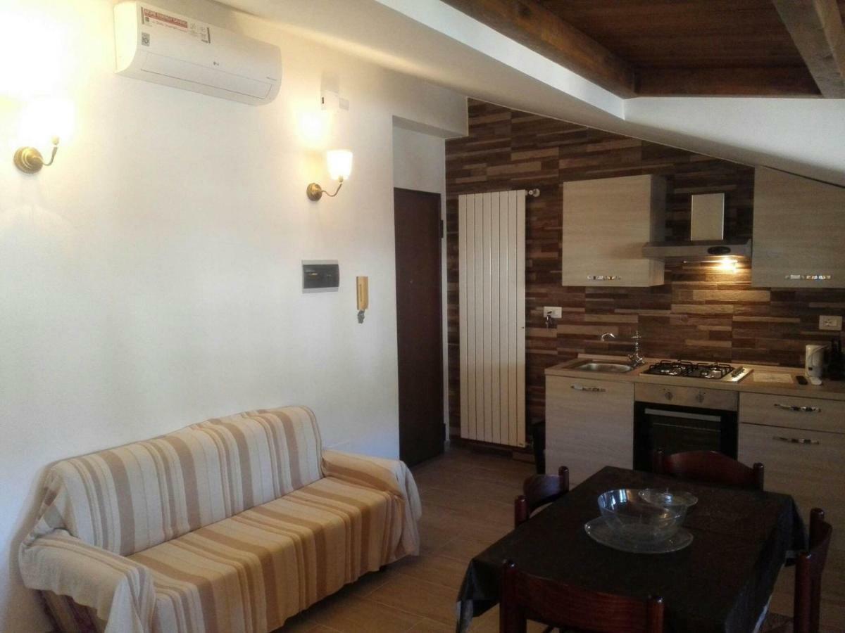 Villa Marysa Studio Apartment Giardini Naxos Luaran gambar